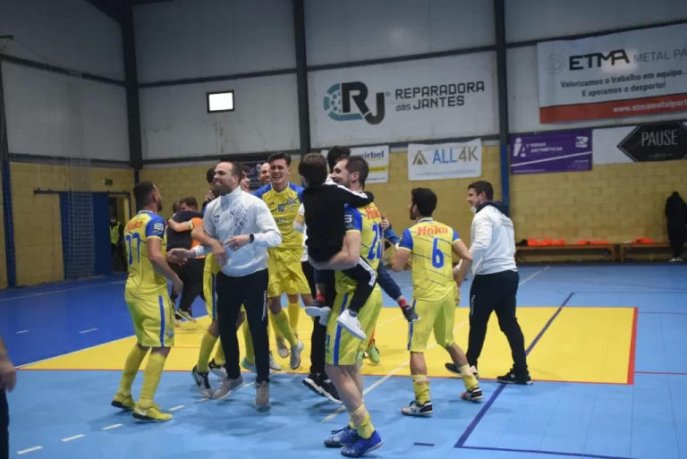 A ADC Nogueiró e Tenões sobe à II Divisão Nacional de Futsal
